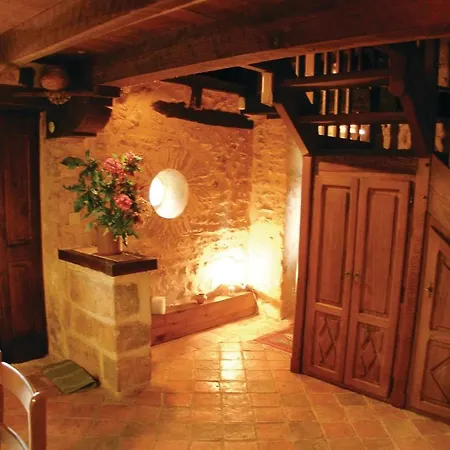 With Fireplace I *